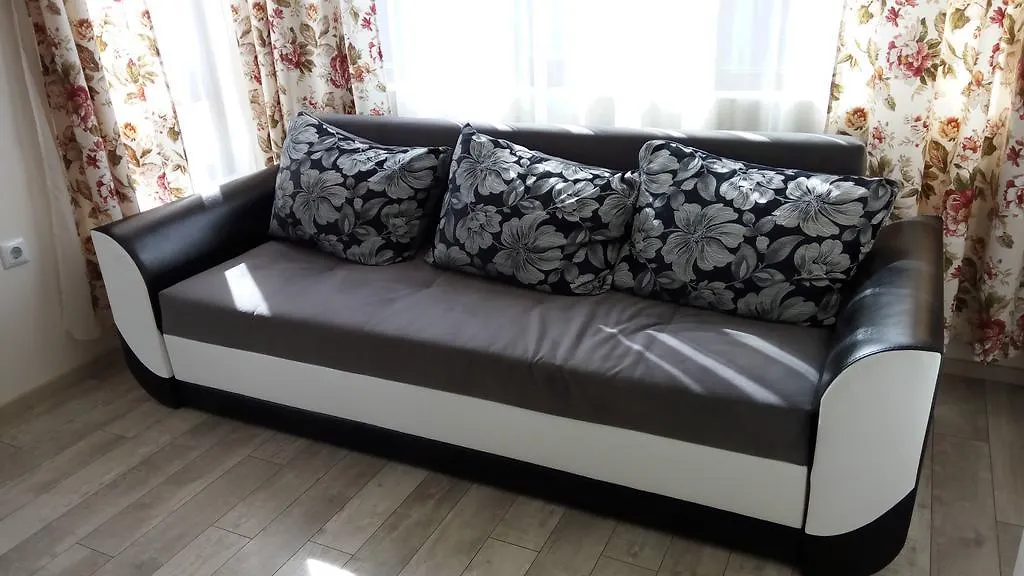 White Home-Apartament بورغاس