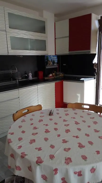 White Home-Apartament بورغاس 0*,  بلغاريا