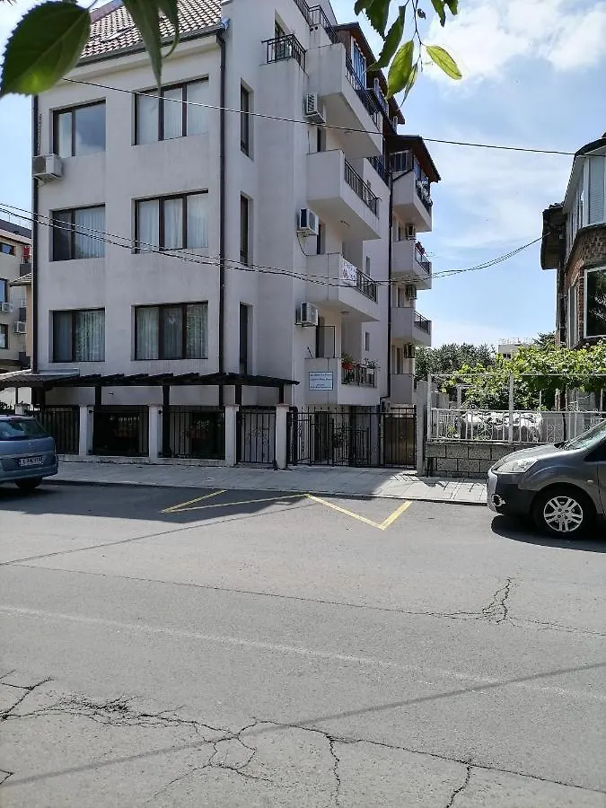 White Home-Apartament Burgas Bulgaria