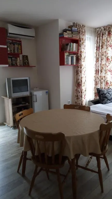 Apartment White Home-Apartament Burgas